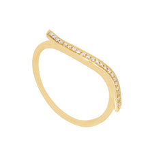 Load image into Gallery viewer, Classic Wave-Shaped Diamond Gold Ring