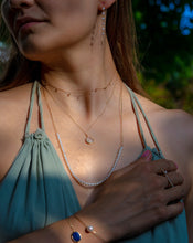 Load image into Gallery viewer, Fresh Water Pearls Gold Chain Necklace