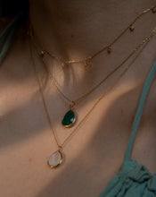 Load image into Gallery viewer, Green Agate Gemstone Pear Shape Gold Neckalce